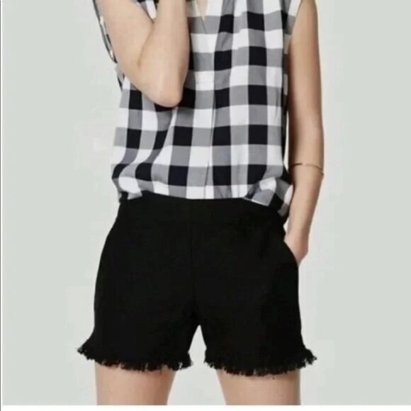 Ann Taylor Loft The Riviera Short Black Fringe Hem Size 6 - Picture 1 of 10